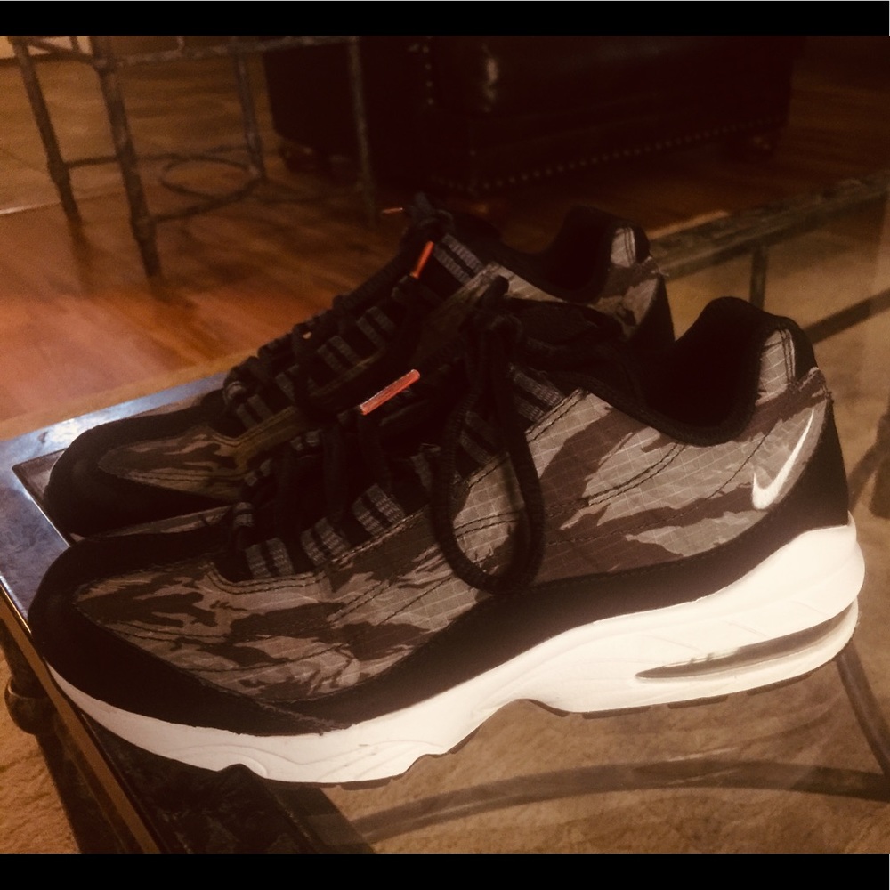 Boys Nike Athletic Shoes